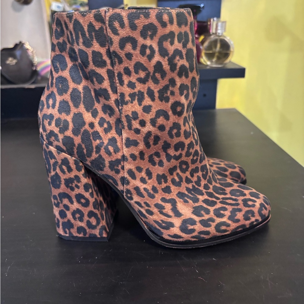 Jessica Simpson Leopard Print Ankle Boots 7M